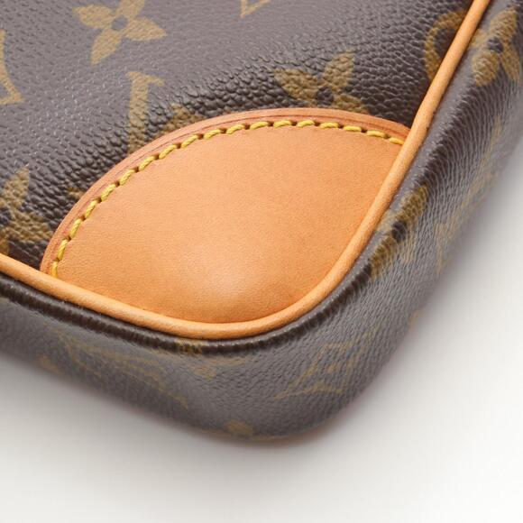 LOUIS VUITTON Authentic Brown Monogram Leather Shoulder Bag - Picture 8 of 9